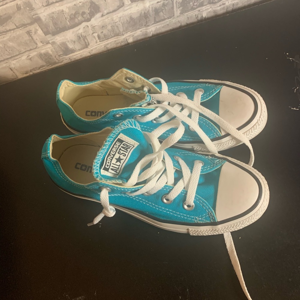 Men’s sz 4 bright teal converse great shape ❤️